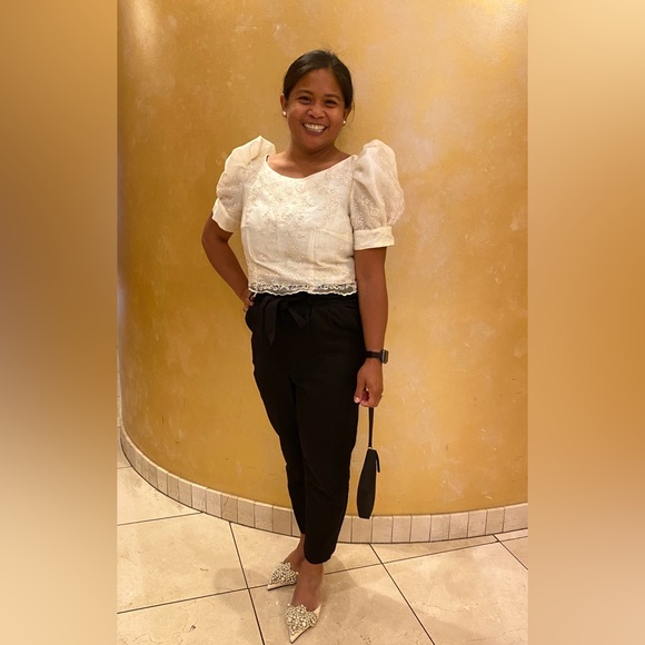 Cropped Phillipines Barong for Women. Nobel Creations. Size M. Worn once. - Picture 7 of 7